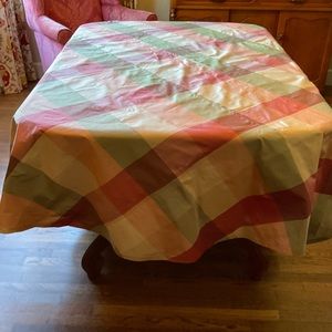 Custom Round Table Cloth  90”